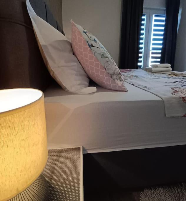 Holiday&Suite Klanac Vir Exterior foto