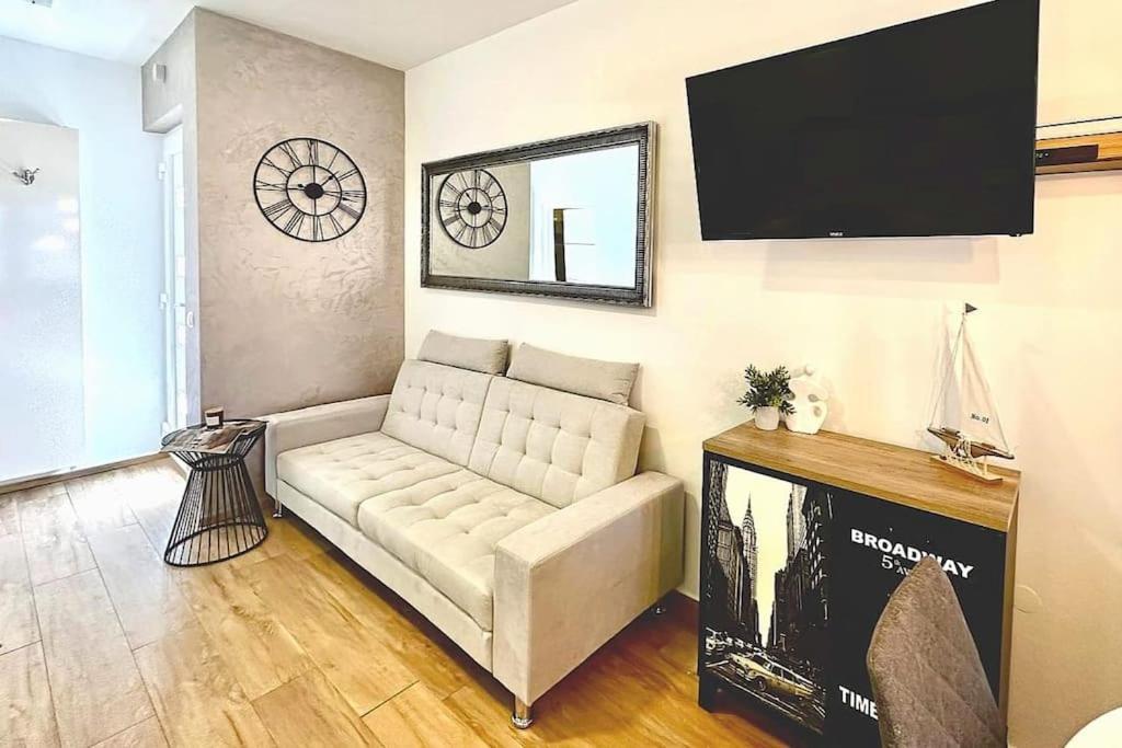 Holiday&Suite Klanac Vir Exterior foto