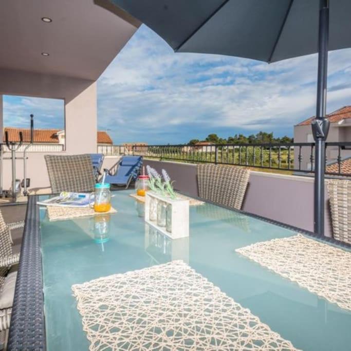 Holiday&Suite Klanac Vir Exterior foto